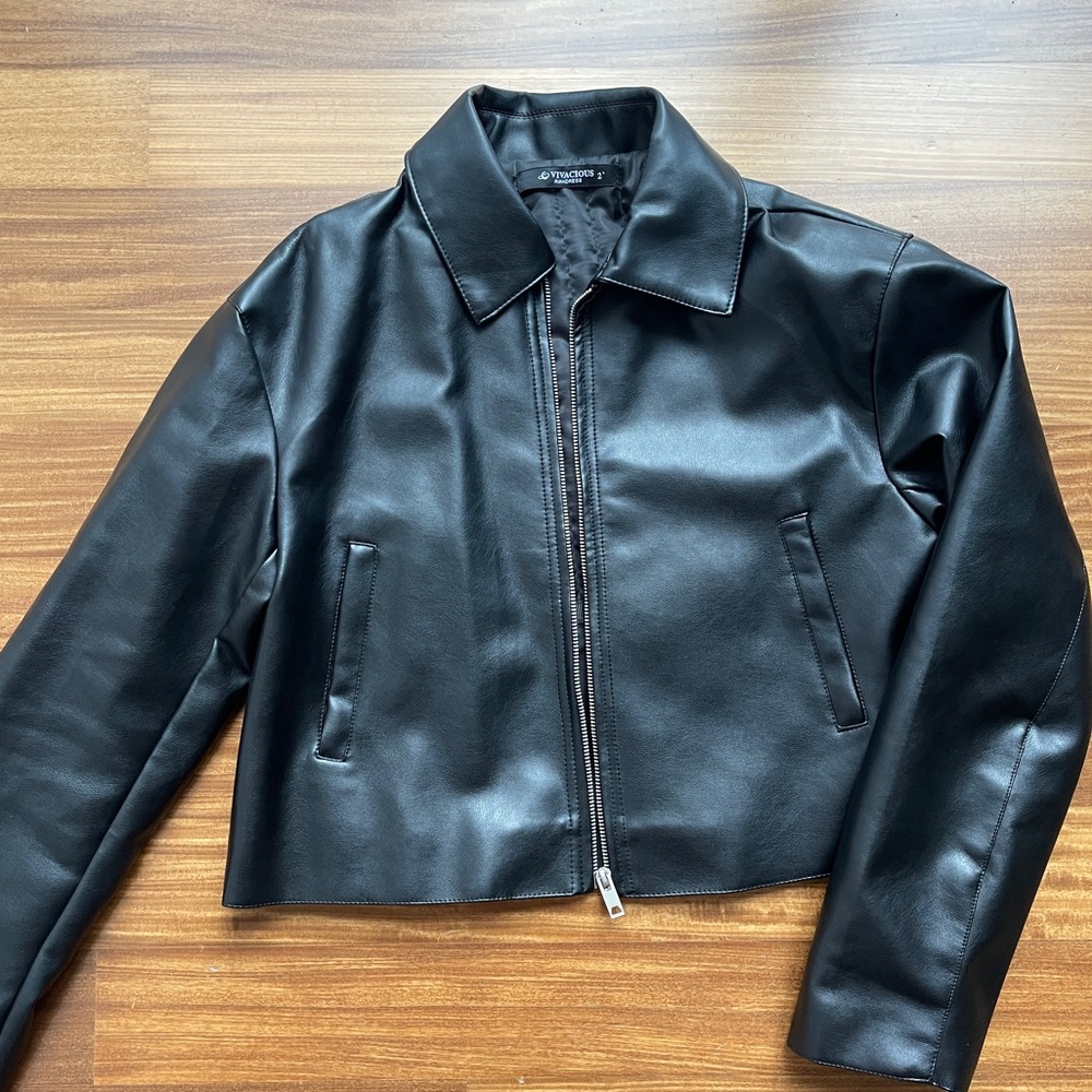 Vintage chic black faux leather jacket